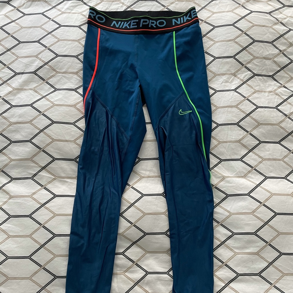 Nike pro leggings